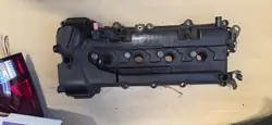 Tampa de válvulas Suzuki OEM Agila Splash 1.2 Usado