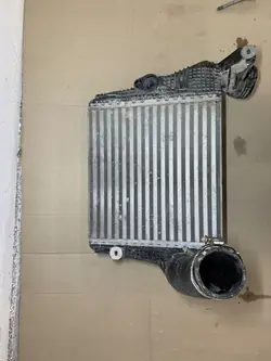 Intercooler gauche Porsche Macan GTS 3.0 V6 95B145803B