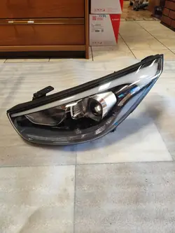 Faros izquierdo Hyundai IX30 Lift 2013-2015 OEM 921012S620