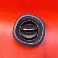 Grelha de ventilação esquerda Trafic Vivaro 1.6 DCI 2016 OEM