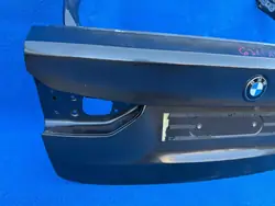 BMW 5 G31 Tavaratilan kansi OEM QUA11750 - Käytetty