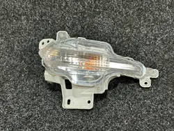 MAZDA 3 17-18 Indicador Frontal Izquierdo B63C51360A