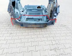 Painel chão traseiro BMW G01 PAS TYLNY - OEM usado