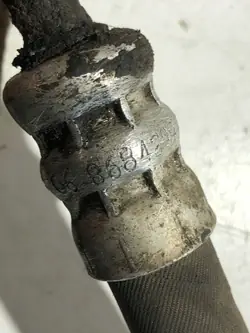 Flexible de direction assistée Mercedes-Benz OEM 8684299