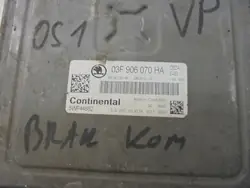 Controlador Motor Skoda OE 03F906070HA - Usado