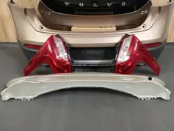 VOLVO V40 II Cross Country takakokonaisuus 708-46