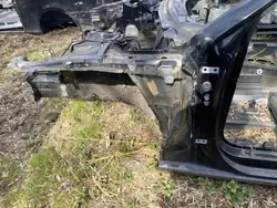 Para-lama dianteiro esquerdo Audi A4 2019 OEM 250699