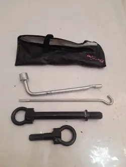 Mitsubishi OEM 5085A148 Radmutternschlüssel-Set