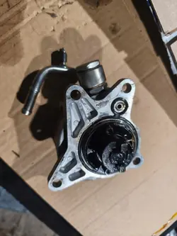 Mazda 2.2 D vacuümpomp OEM SH01-18G00