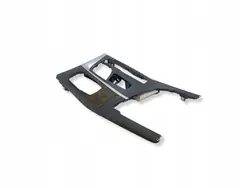 BMW 5 G30 G31 2018 middenconsole onderdelen OEM 8071621