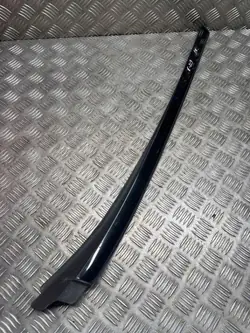 Junta de para-brisa esquerda OEM A2136901182 Mercedes W213