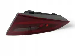 AUDI A3 8V SPORTBACK LÁMPARA TRASERA DERECHA 8V4945094A