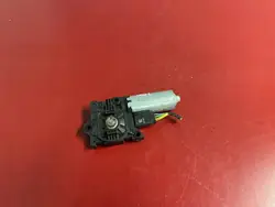 BMW X3 G01 kattoluukun moottori OEM 3016153 - Käytetty