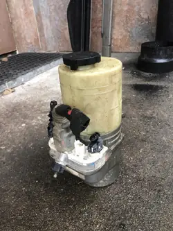 OPEL VECTRA C SIGNUM Servostyrningspump