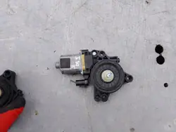 Vasemman etuikkunan moottori Hyundai i30 II 82450-A5000