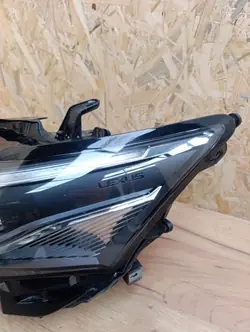 Farol esquerdo OEM VC321 para Lexus CT LED 2018+