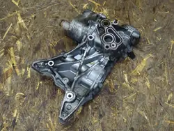 AUDI A3 8P SUPPORT D'ALTERNATEUR REFROIDISSEUR D'HUILE