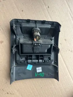 OEM 8686033 Aschenbecher Hinten für Volvo V50 2004-2007