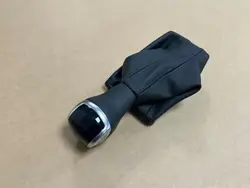 Pomo de mudanças Audi Q3 OEM 83B713139B - Usado