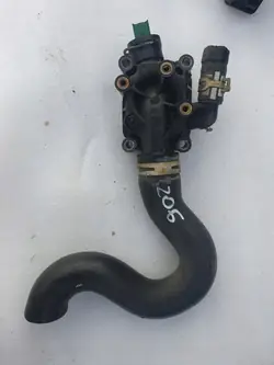 Boîtier de Thermostat OEM Peugeot 206 1.6 Essence 2003