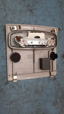 Éclairage Cabine Ford Mondeo MK3 - Pièce OE Usagée