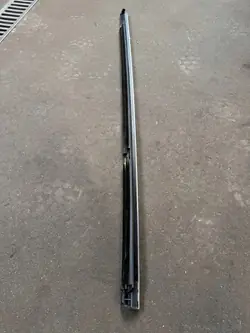 Mercedes GLC Dörrlist Vänster Bak OEM A2547301500