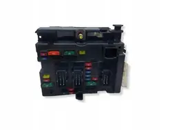 Caja de fusibles OEM 9646405380 para Peugeot 307 BSM B4
