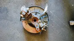 Mozzo sterzo anteriore destro VW Jetta 5C 2.5 USA 5C0413031AK