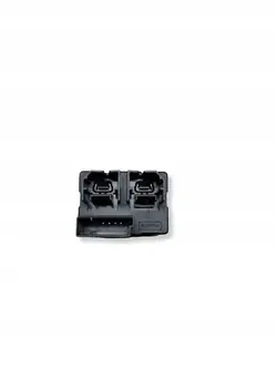 Enchufe USB Ford OEM HS7T14F014AD - Usado