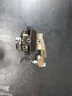 Skoda OE 1U9827565G Heckklappengriff Gebraucht