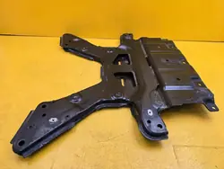 Audi e-tron Vorderwagenhalterung OEM 4KL399035