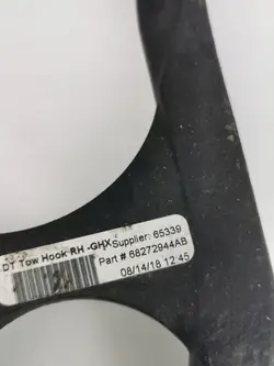 Dodge RAM V Vetokoukku OEM 68272944AB Oikea etu