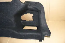 Aiguille de tapis coffre côté droit OEM 7373570