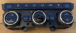 Ilmastointipaneeli OEM 3V0907044FE Skoda Superb III