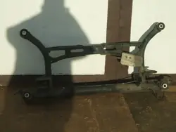 VW Passat B6 CC Bakre Fjäderbalk OEM 3C0505235AG