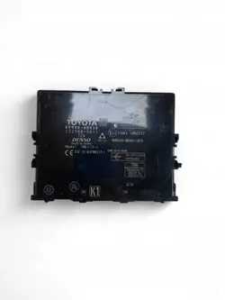 Toyota Avaimeton Käynnistysohjain OEM 8999060430