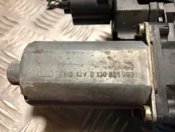 Ford Focus MK1 vasen takaikkunan moottori OEM 0130821903