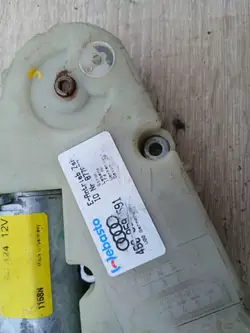 Audi A3 8L Taklucka Motor Modul OEM 4B0959591