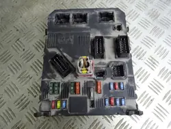 Module BSI OEM 9652474680 pour Peugeot Partner I 1.6 HDI