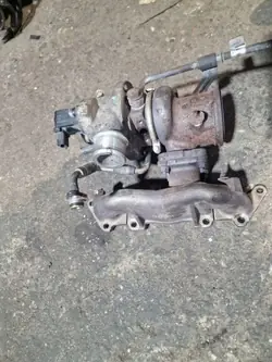 Turbokompressor OEM 55221800 för Fiat 500L 1.4L Bensin
