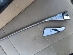 OEM 9814047377 Barre de toit chromée gauche Peugeot 3008 II
