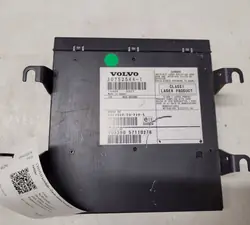 Volvo CD-vaihtaja OEM 307525441 XC90 I 2.4L Dieselille
