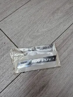 BMW X3 G01 vasen embleemi OEM 7465107 - Käytetty