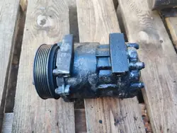 Volvo OE Ilmastointikompressori 3m5h-19d629-sb