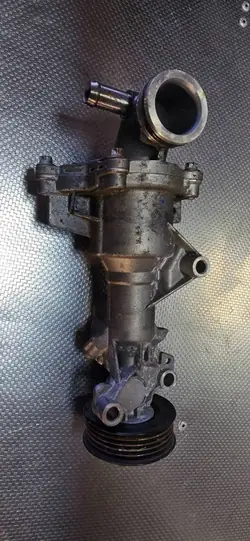 Vattenpump Mercedes-Benz A2602001100