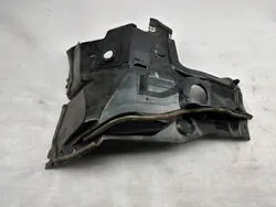 Mercedes-Benz Motorruimteonderdeel OEM A2226202300 Links