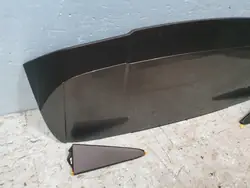 Takaluukun spoileri OEM 5LG827878B Skoda Enyaq iV:lle