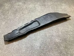 Guardabarros OEM L1TBS16E560AA para Ford 1.0L