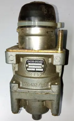 MAN OE MB4836 Käytetty Jarrujen Pääventtiili