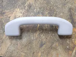 Poignée de plafond avant Isuzu D-Max OEM BTU1872